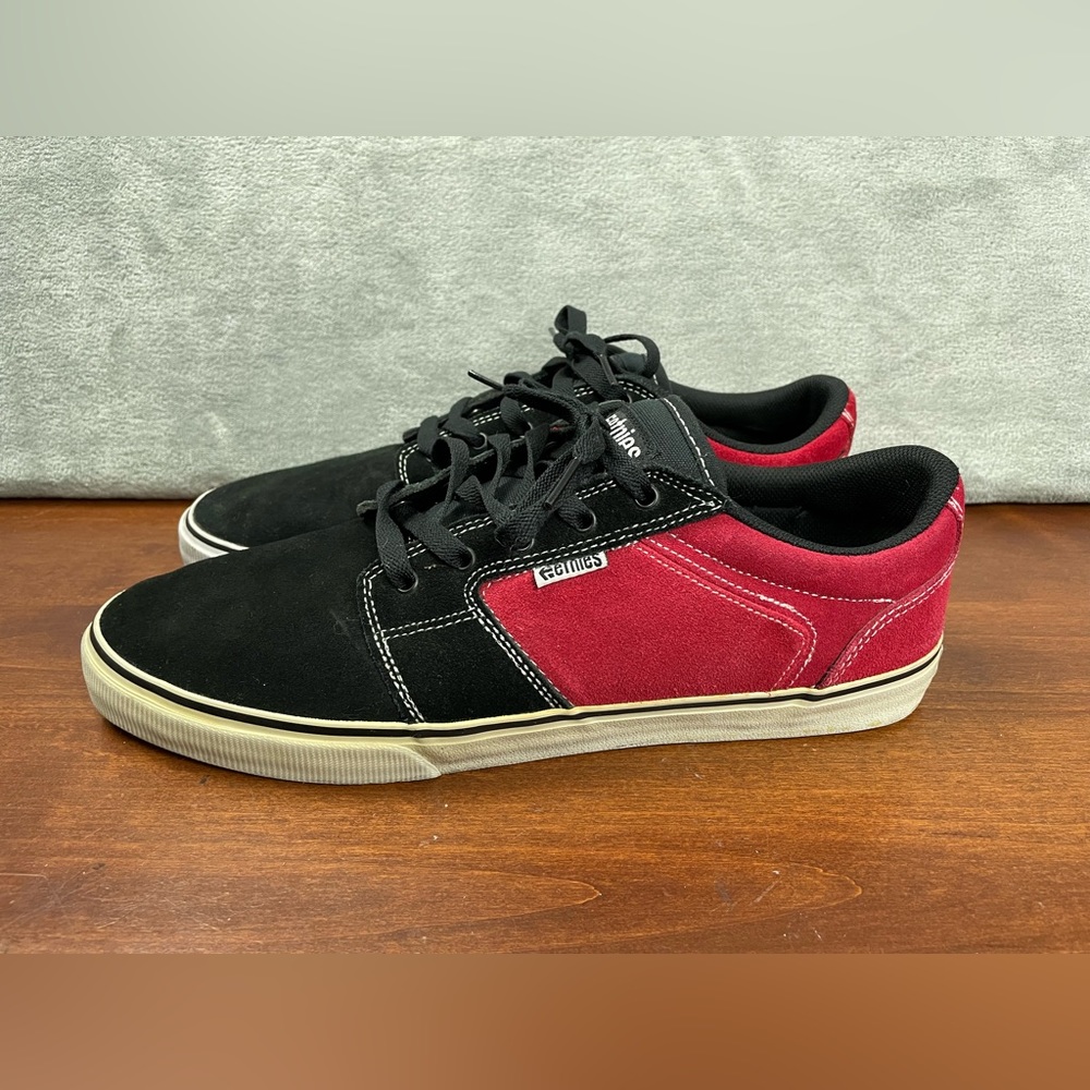 Etnies Shoes Mens size 13 Black Red Skate Casual Sneakers Barge LS Suede